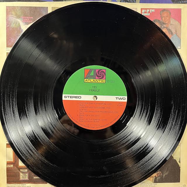 Fragile (VINYL) | Near Mint- (NM-) Near Mint- (NM-) - ROCK / USED *NEAR MINT-*