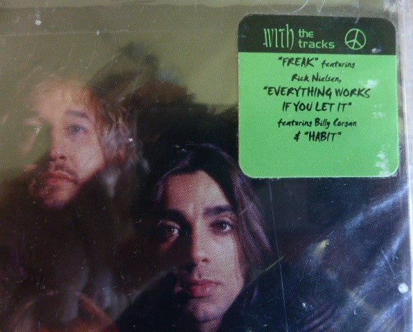 Paraphernalia (CD) | Near Mint (NM or M-) Near Mint (NM or M-) - ROCK / USED *NEAR MINT*