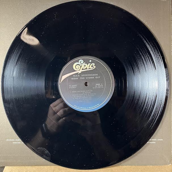 Ridin' The Storm Out (VINYL) | Near Mint (NM or M-) Near Mint (NM or M-) - ROCK / USED *NEAR MINT*