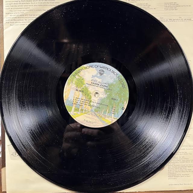 Zoot Allures (VINYL) | Near Mint (NM or M-) Near Mint- (NM-) - ROCK / USED *NEAR MINT*