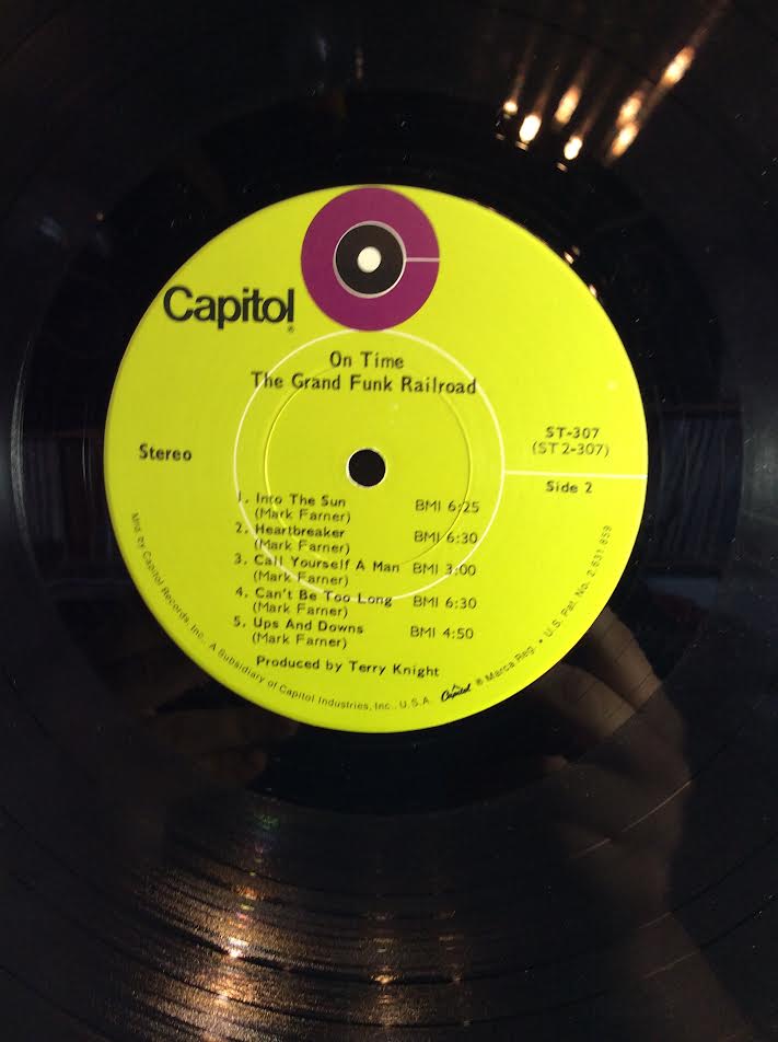 Grand Funk Railroad - On Time ( VINYL LP ST-307) | USED Very Good Plus (VG+) Very Good (VG) - ROCK / USED *VERY GOOD+*