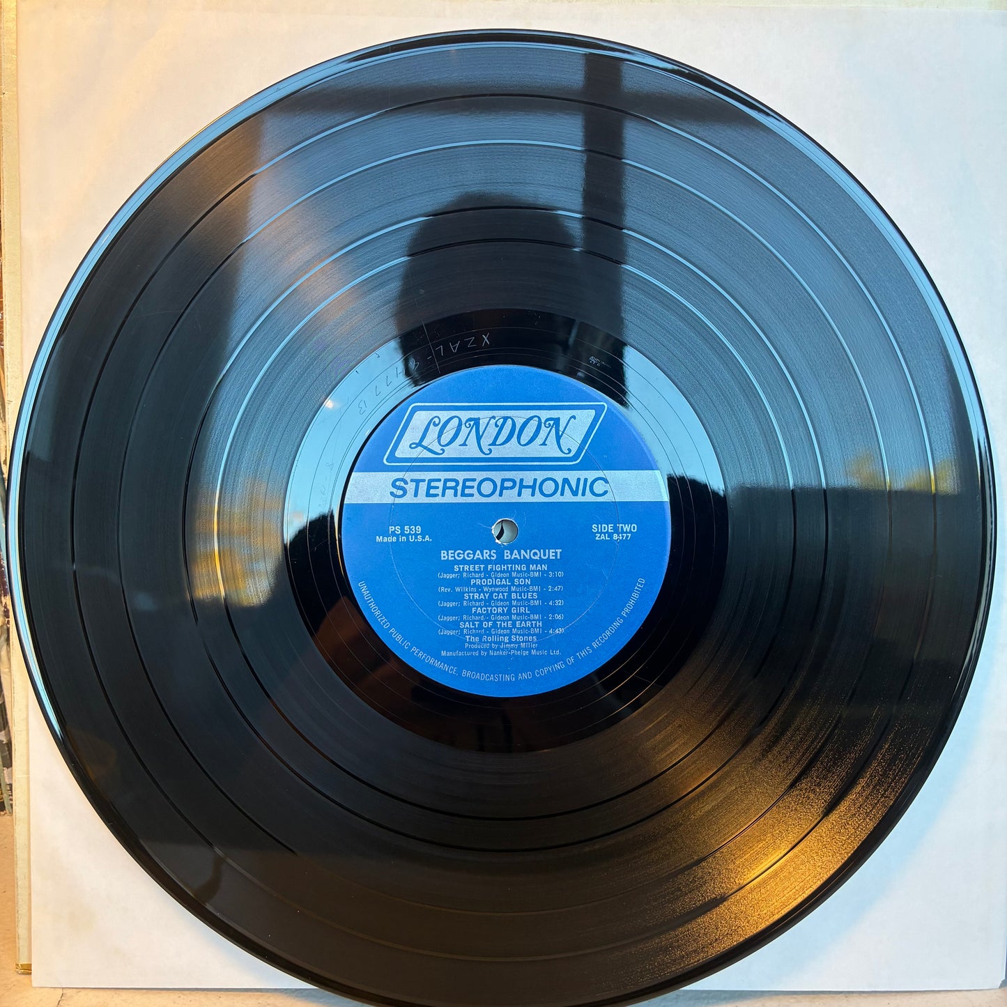 Beggars Banquet (VINYL) | Very Good Plus (VG+) Very Good Plus (VG+) - ROCK / USED *VERY GOOD+*
