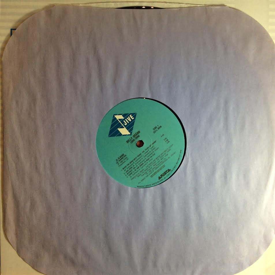Love Zone (VINYL) | Near Mint (NM) Near Mint (NM) - SYNTH-POP / USED *NEAR MINT*