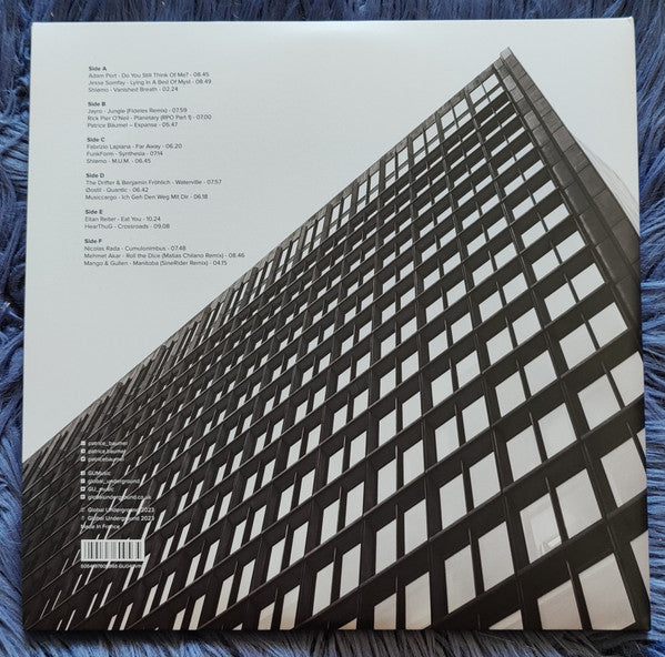 Berlin #GU42 | Mint (M) Mint (M) - TECH HOUSE/PROG *BLUE*