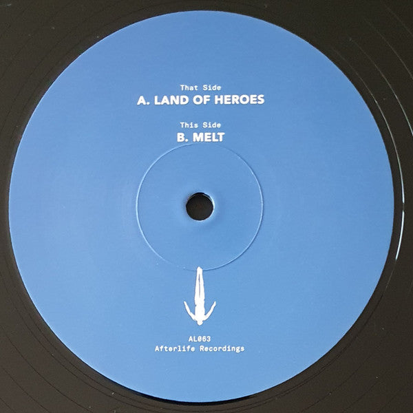 Land Of Heroes | Mint (M) Mint (M)