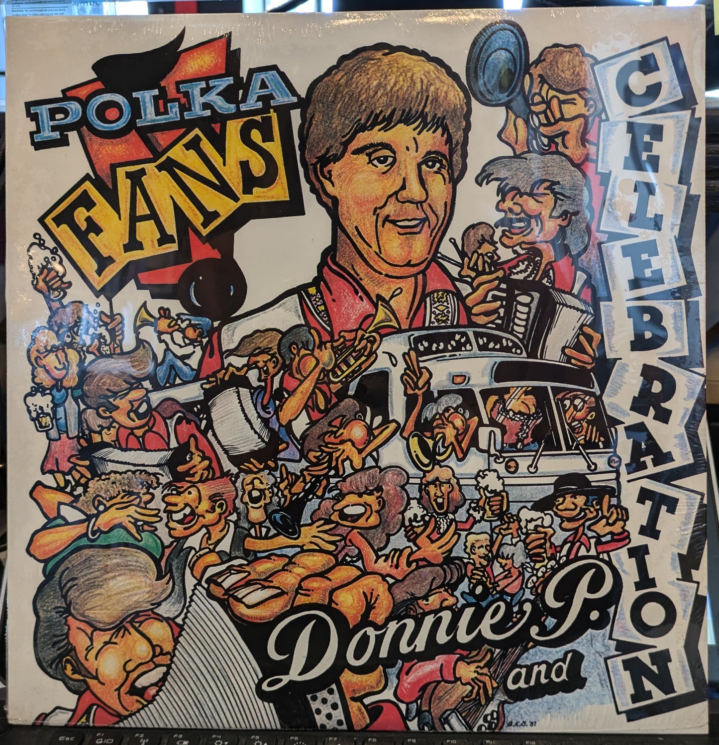 Polka Fans *SEALED* | Mint (M) Mint (M)