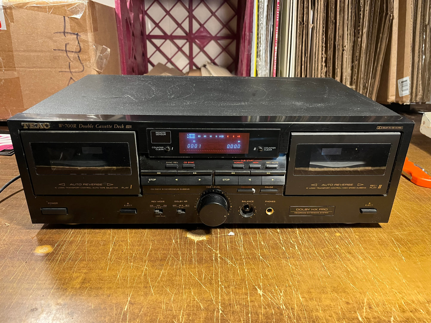 TEAC W-700R DUAL CASSETTE DECK - NEEDS REPAIR *POWERS UP* | -