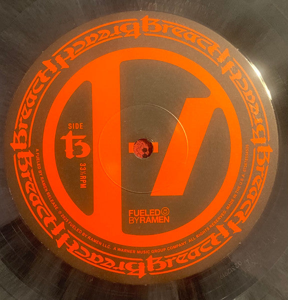 Breach (HOT TOPIC COLOR VINYL) | Mint (M) Mint (M) - ALT/INDIE *SEALED/COLOR*