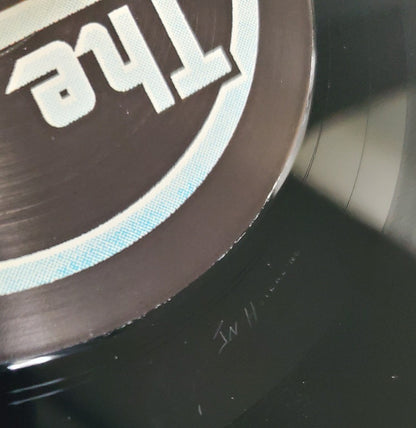 The Strokes - Is This It (VINYL LP) | USED - ALT/INDIE / USED *NEAR MINT*