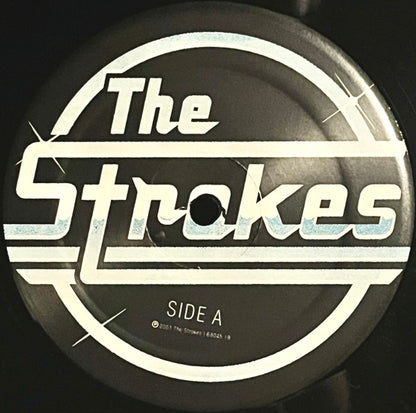 The Strokes - Is This It (VINYL LP) | USED - ALT/INDIE / USED *NEAR MINT*