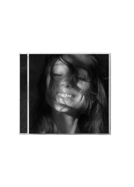 Ariana Grande - Petal |