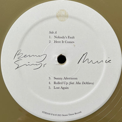 Music | Mint (M) Mint (M)