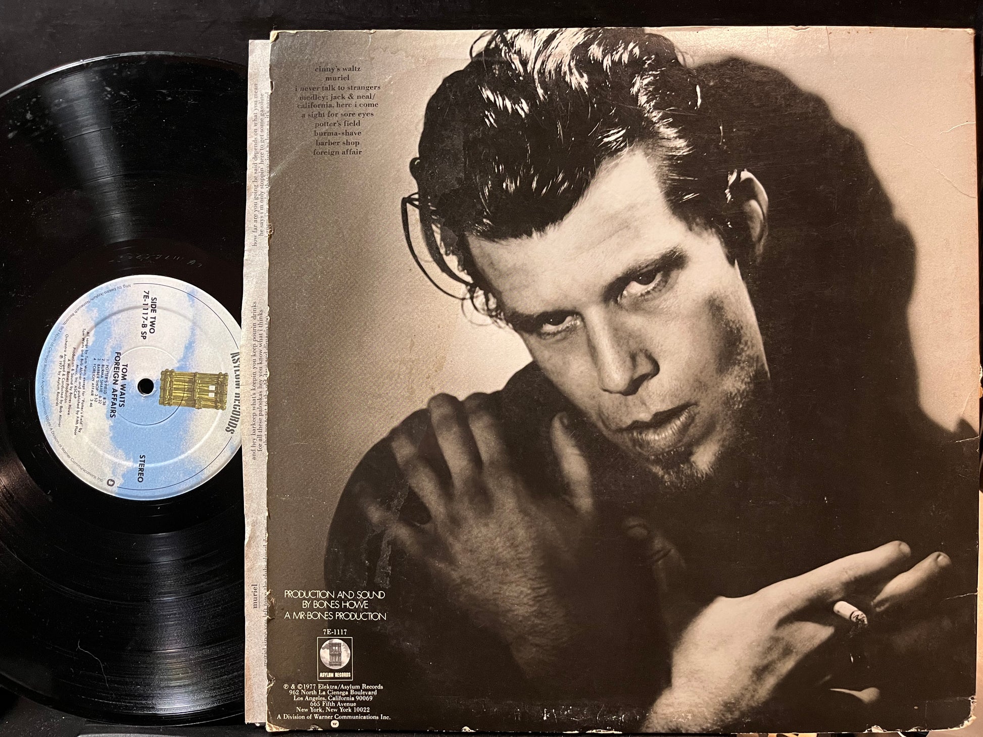 Tom Waits - Foreign Affairs (VINYL) | Excellent (EX) Very Good Plus Plus (VG++) - BLUES / USED *EXCELLENT*
