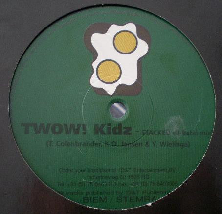 Twow! Kidz - Theme Song / Stacked (U-Bahn Mix) | Very Good Plus (VG+) Good Plus (G+) - BREAKS / USED *VERY GOOD+*