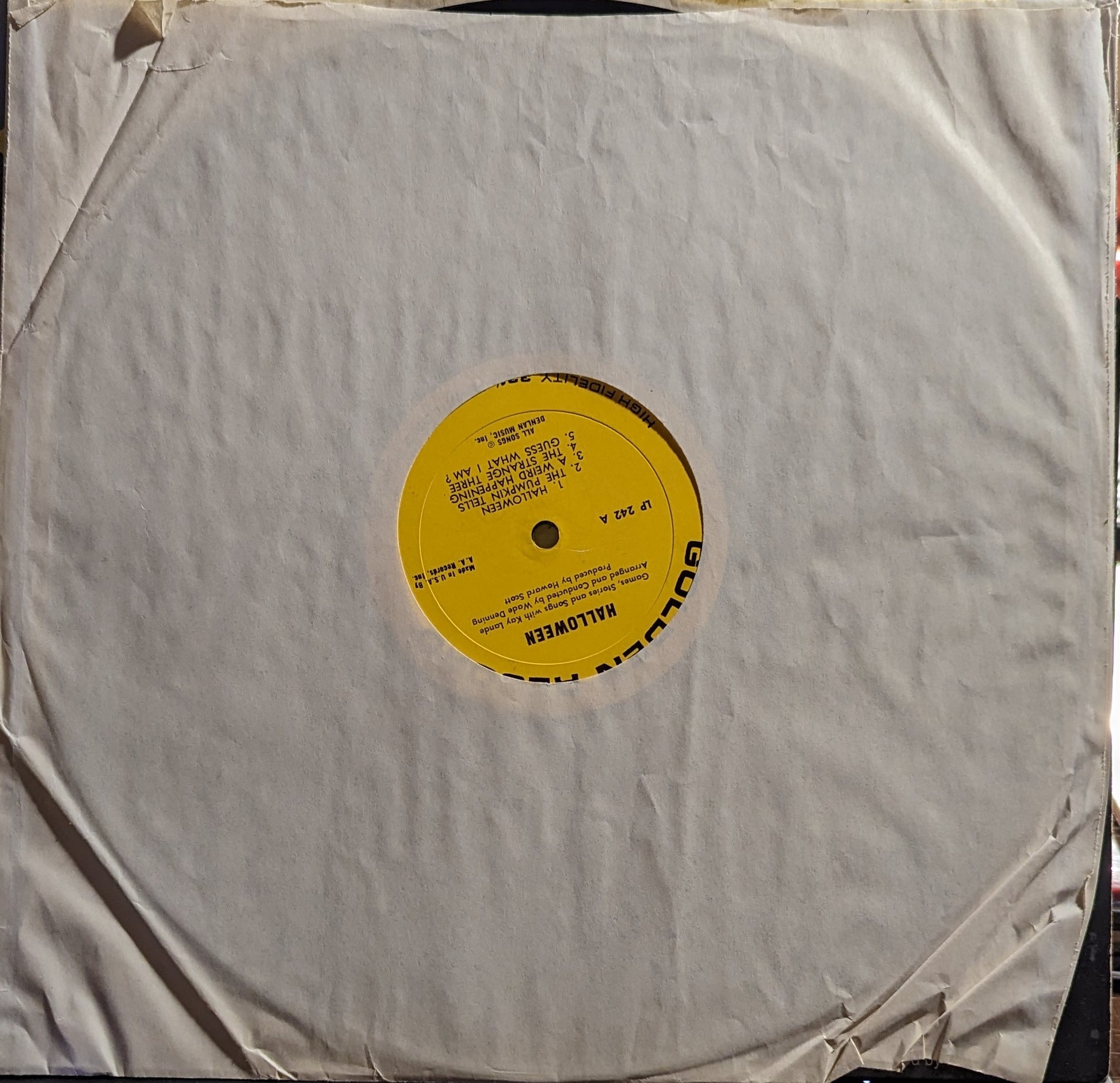 Wade Denning - Halloween | Excellent (EX) Excellent (EX) - CHILDRENS / USED *EXCELLENT*