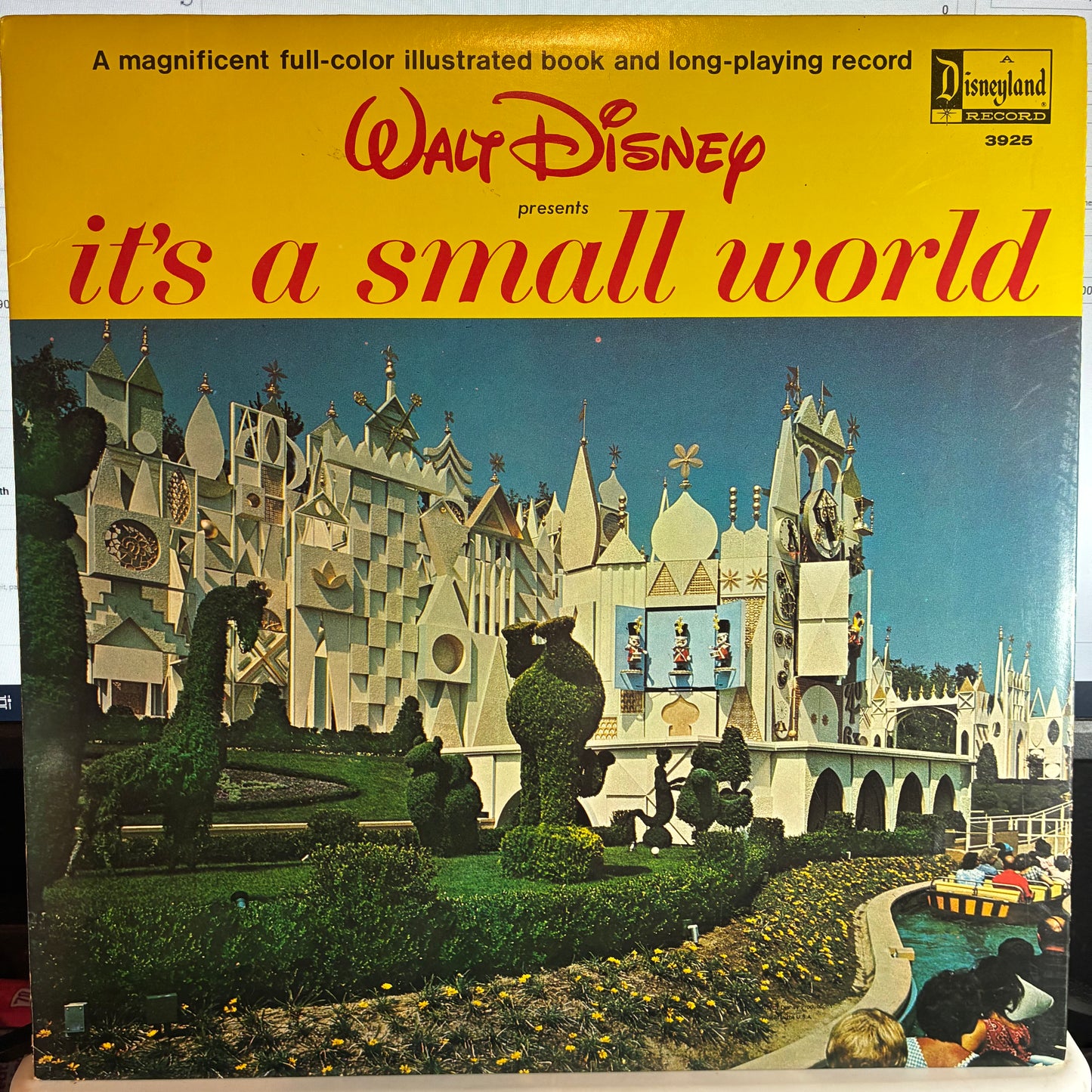 It's A Small World (VINYL) | Near Mint (NM or M-) Excellent+ (EX+) - CHILDRENS / USED *NEAR MINT*
