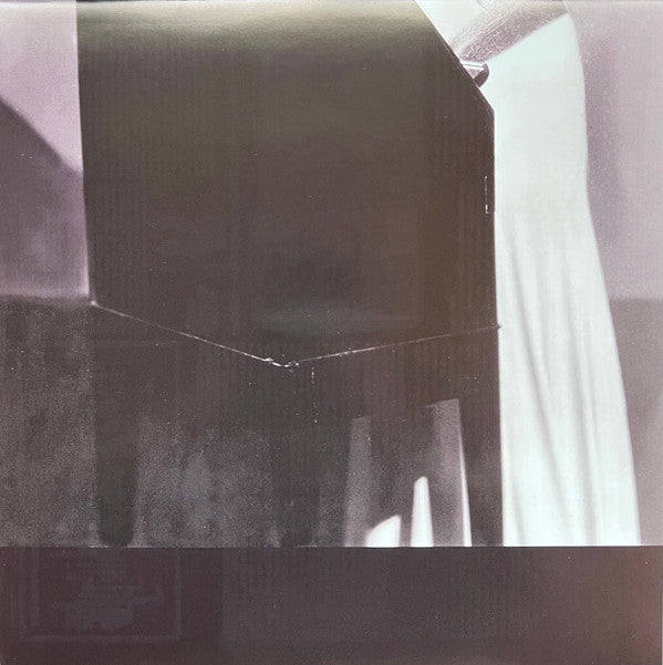 Theremin | Mint (M) Mint (M)