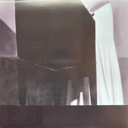 Theremin | Mint (M) Mint (M)