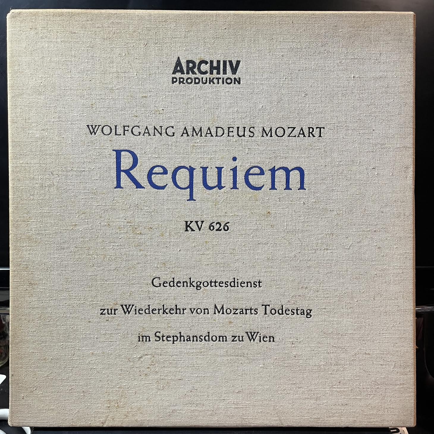 Wolfgang Amadeus Mozart - Requiem KV 626 (2 LP) *IMPORT BOX* | Near Mint (NM) Excellent (EX) - CLASSICAL / USED *NEAR MINT*