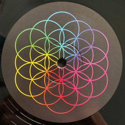 A Head Full Of Dreams | Very Good Plus (VG+) Near Mint (NM) - ALT/INDIE / USED *EXCELLENT+*