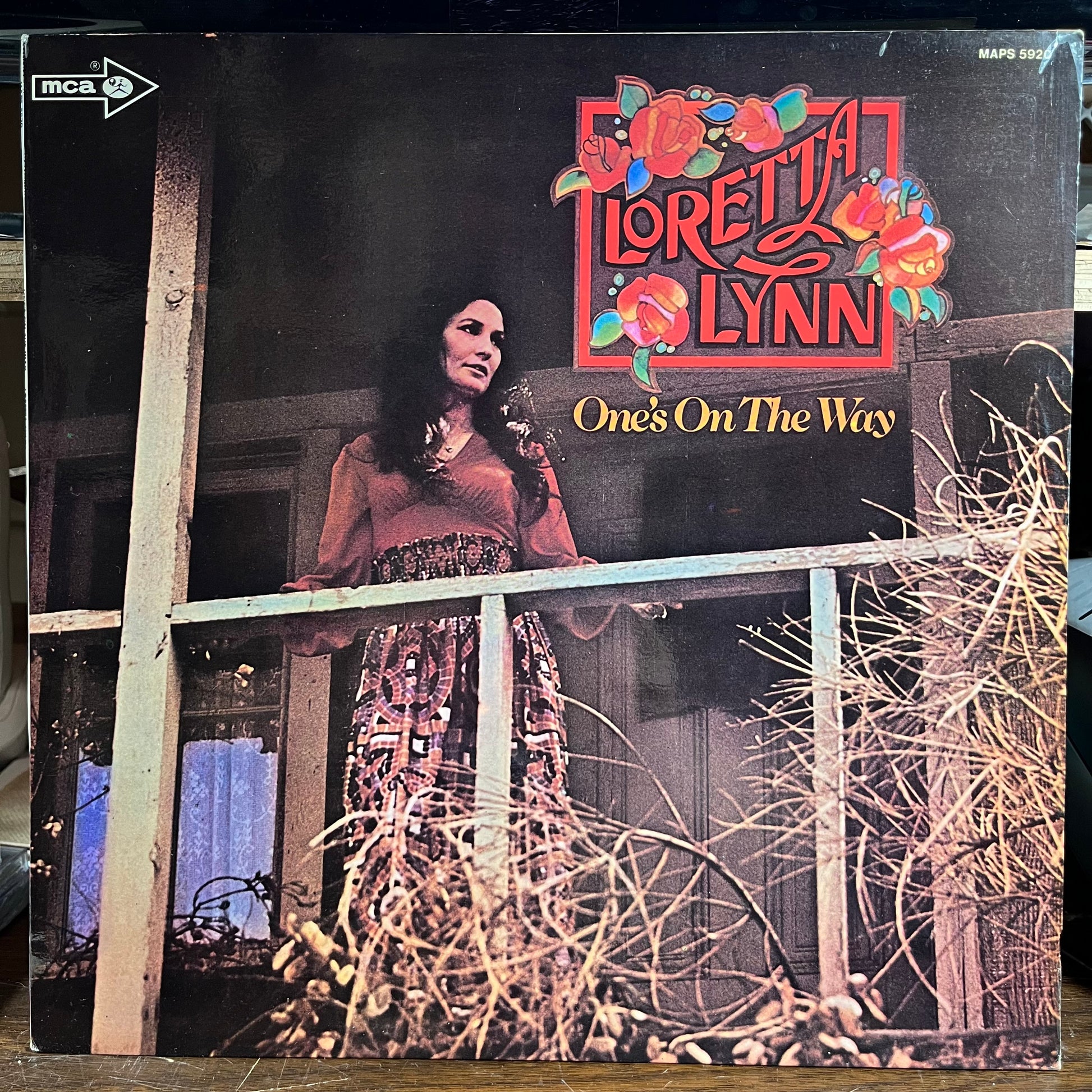 One's On The Way (GERMAN VINYL) | Near Mint (NM) Near Mint (NM) - COUNTRY / USED *NEAR MINT*