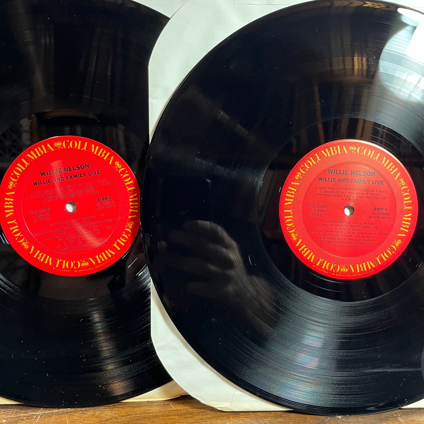 Willie And Family Live (2xVINYL) | Near Mint (NM) Excellent+ (EX+) - COUNTRY / USED *NEAR MINT*