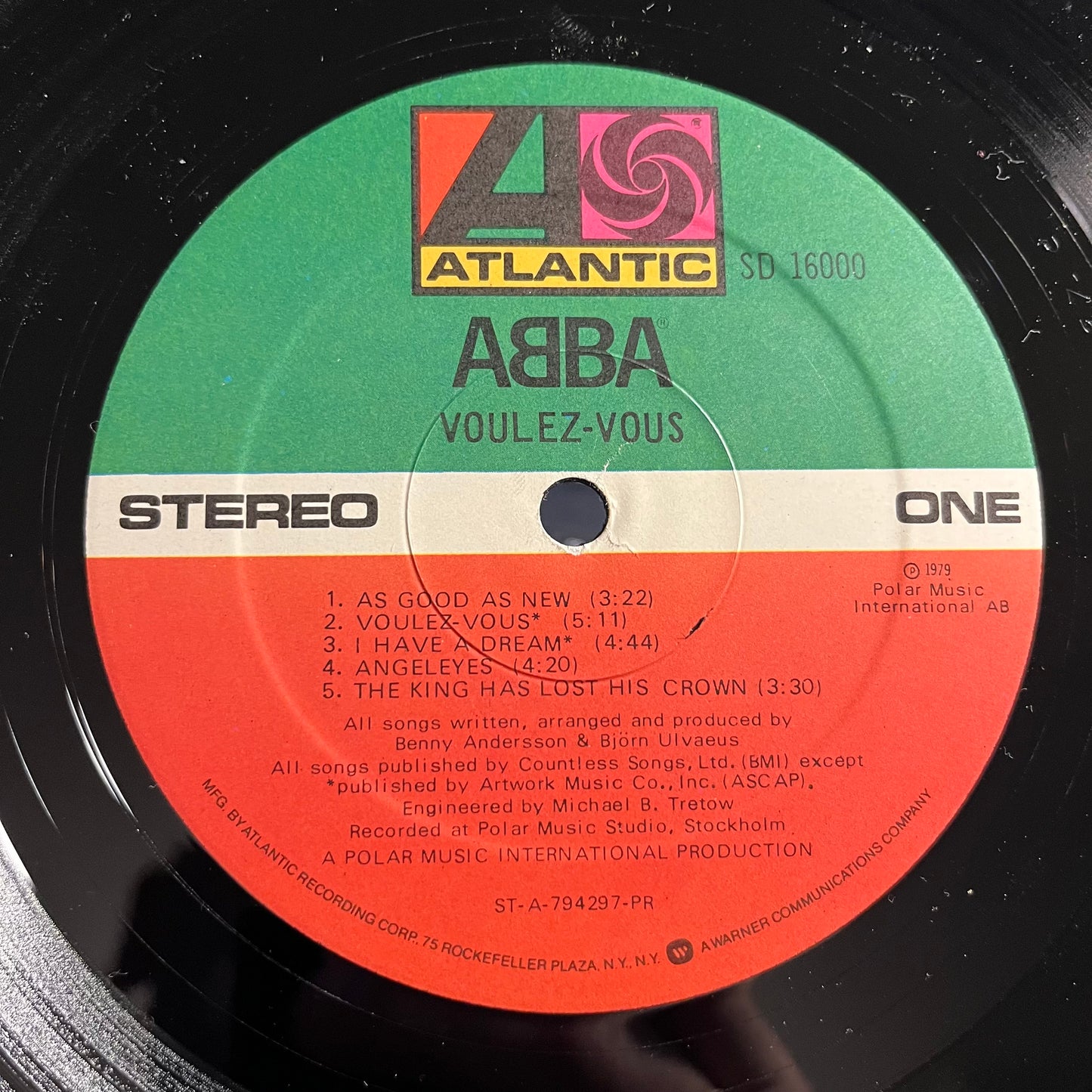 ABBA Voulez-Vous LP Near Mint (NM or M-) Near Mint (NM or M-)