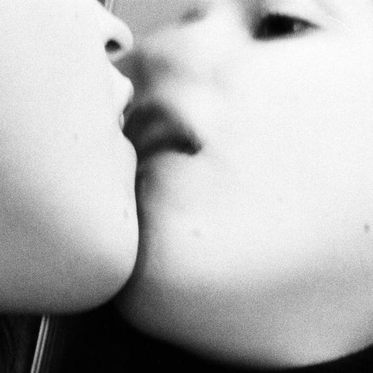 Hauff, Helena - Discrete Desires (CD) | Mint Mint - ELECTRONIC *NEW*