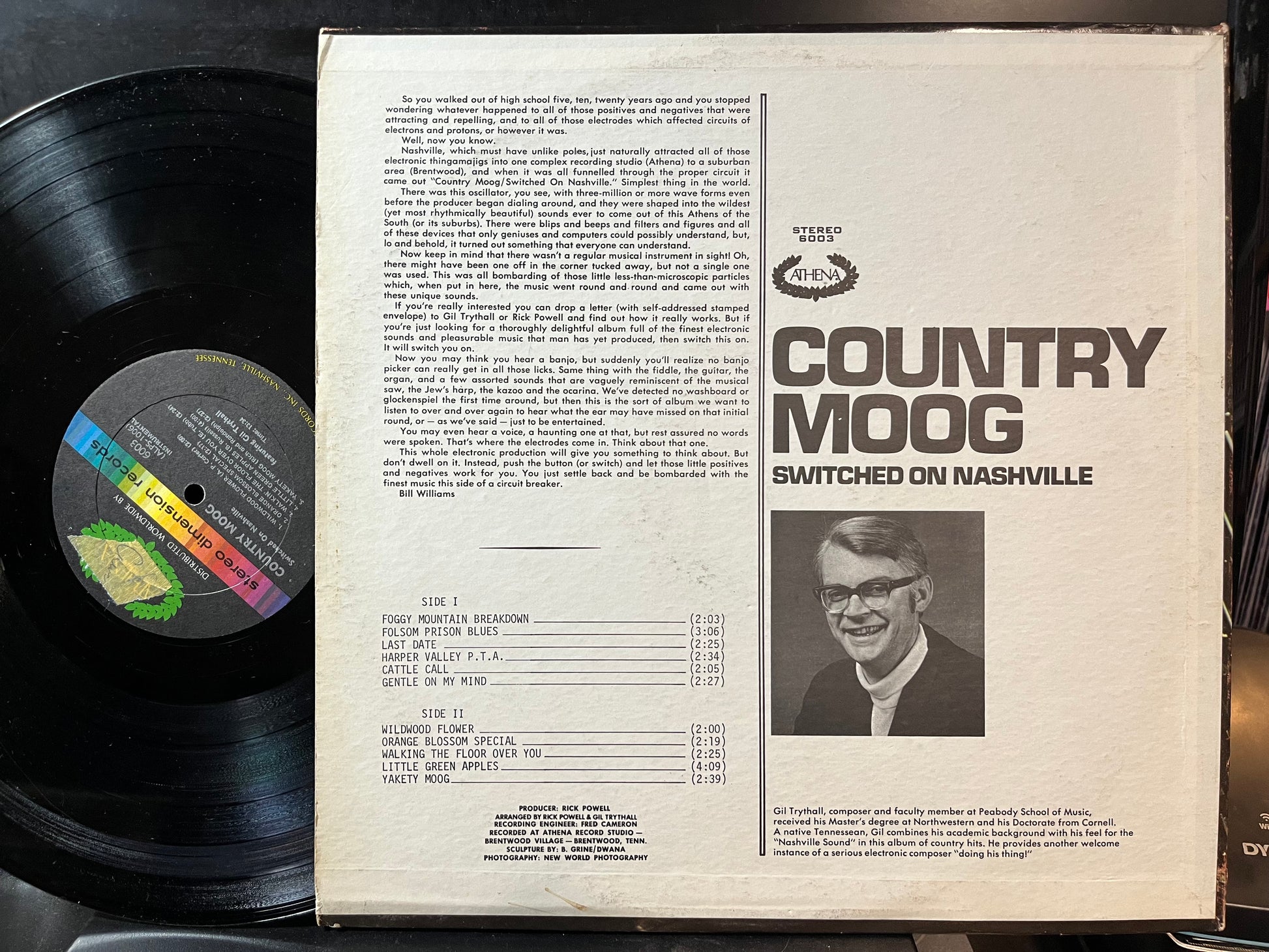 Gil Trythall - Switched On Nashville (Country Moog) (VINYL LP) | Near Mint- (NM-) Excellent+ (EX+) - EXPERIMENTAL / USED *NEAR MINT-*