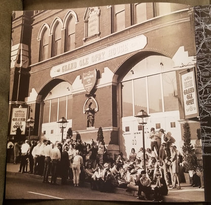 Travelin' Thru (The Bootleg Series Vol. 15 1967–1969)(3xVINYL) | Near Mint (NM or M-) Near Mint (NM or M-) - FOLK / USED *NEAR MINT+*