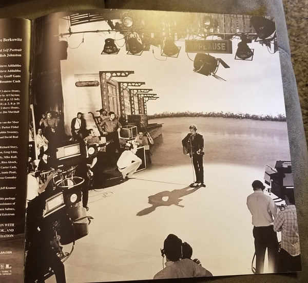 Travelin' Thru (The Bootleg Series Vol. 15 1967–1969)(3xVINYL) | Near Mint (NM or M-) Near Mint (NM or M-) - FOLK / USED *NEAR MINT+*