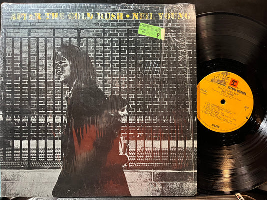 After The Gold Rush (VINYL) | Near Mint (NM or M-) Near Mint (NM) - FOLK / USED *NEAR MINT*