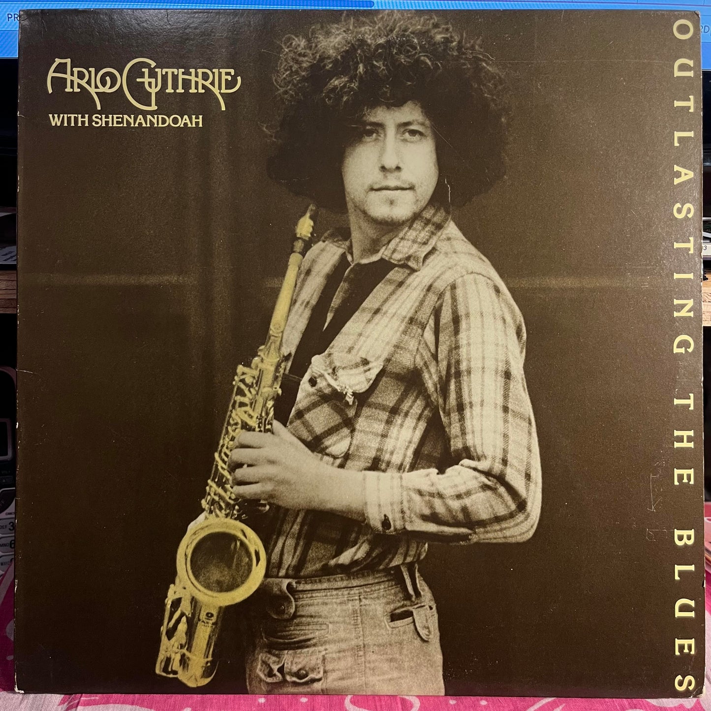 Arlo Guthrie - Outlasting The Blues *WINCHESTER* | Near Mint (NM) Excellent (EX) - FOLK / USED *NEAR MINT*
