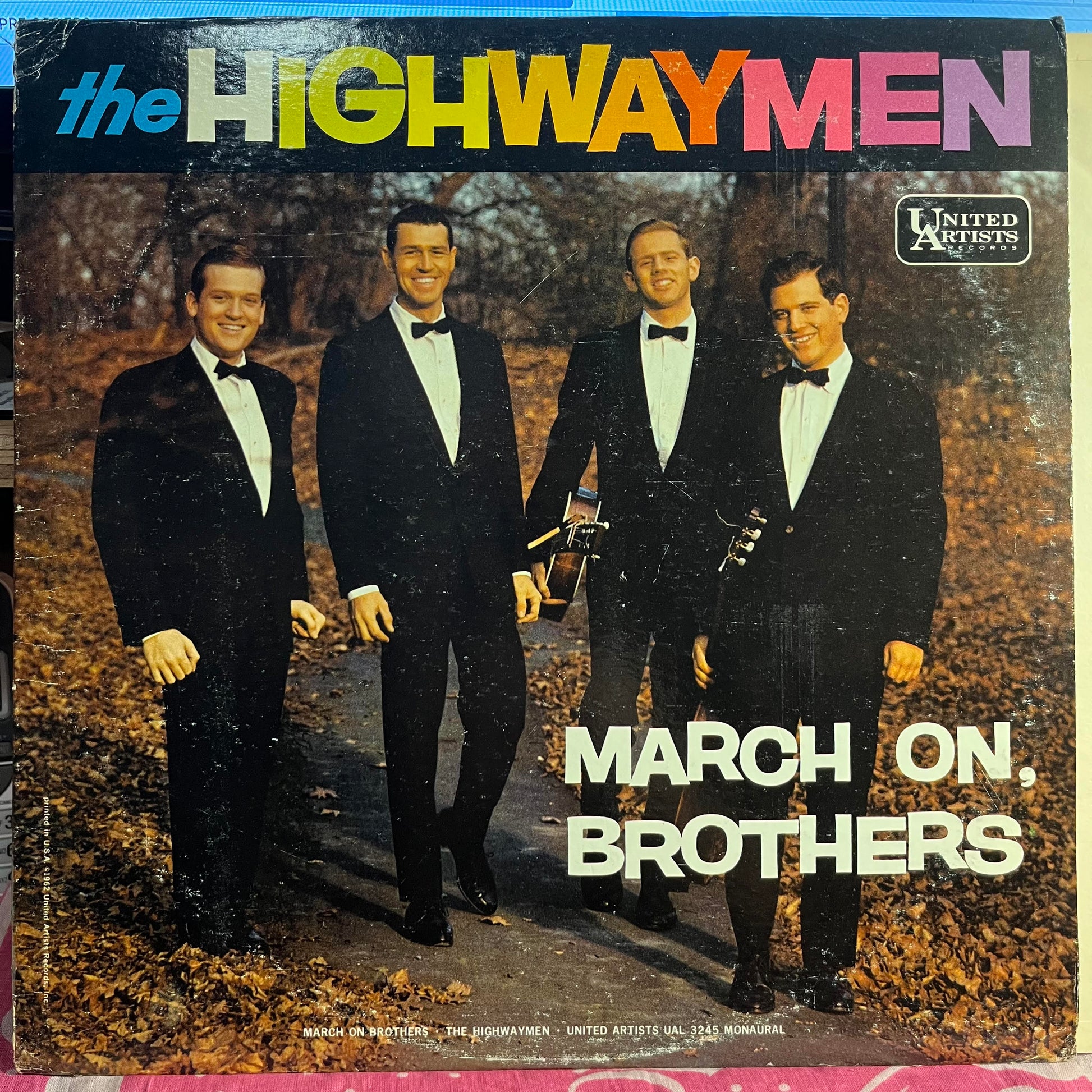 The Highwaymen - March On Brothers | Near Mint (NM) Excellent (EX) - FOLK / USED *NEAR MINT*