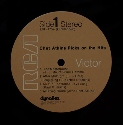 Chet Atkins - Picks On The Hits | Near Mint (NM) Excellent (EX) - FOLK / USED *NEAR MINT*