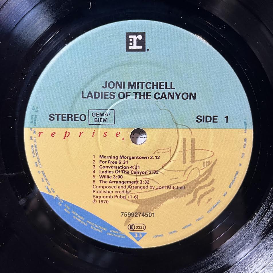 Ladies Of The Canyon (VINYL) | Very Good Plus (VG+) Near Mint (NM) - FOLK / USED *VERY GOOD+*