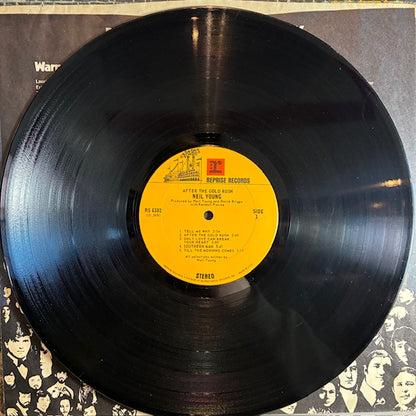 After The Gold Rush (VINYL) | Very Good Plus (VG+) Very Good Plus (VG+) - FOLK / USED *VERY GOOD+*