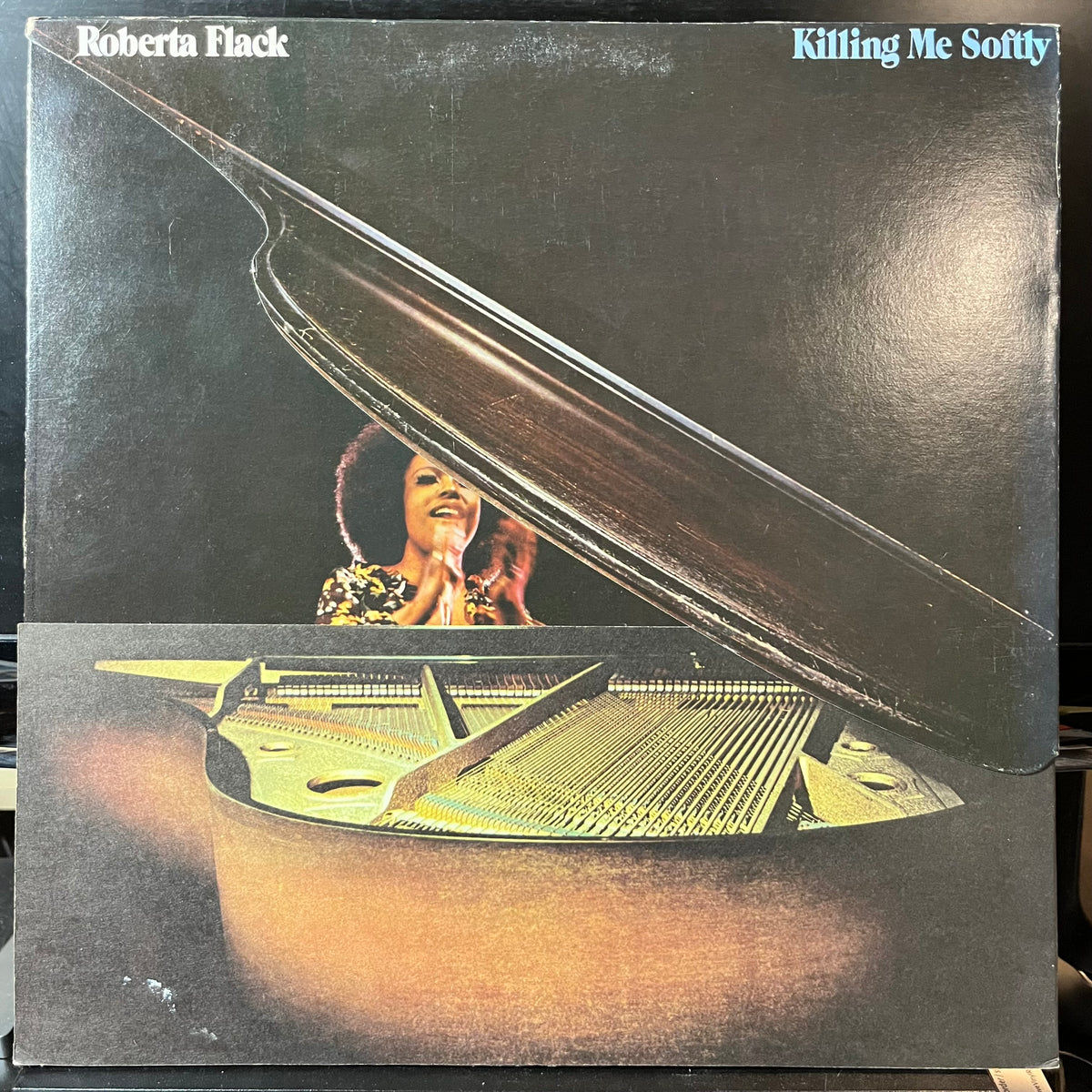 Roberta Flack - Killing Me Softly (VINYL LP) | USED Near Mint (NM or M-) Excellent+ (EX+) - FUNK / USED *NEAR MINT*