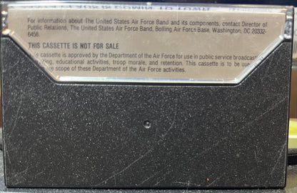 Santa Claus Is Comin' To Town (CASSETTE) | Excellent (EX) Excellent (EX) - HOLIDAY / USED *EXCELLENT*