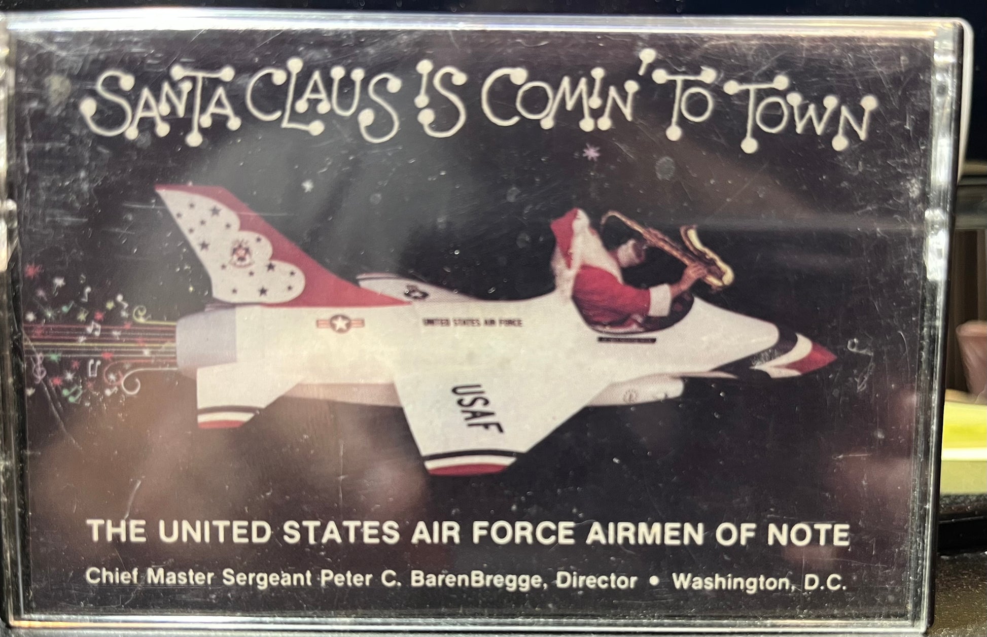 Santa Claus Is Comin' To Town (CASSETTE) | Excellent (EX) Excellent (EX) - HOLIDAY / USED *EXCELLENT*