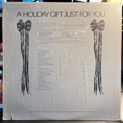 Various - A Holiday Gift Just For You *SHRINK* | Near Mint (NM) Near Mint (NM) - HOLIDAY / USED *NEAR MINT-*