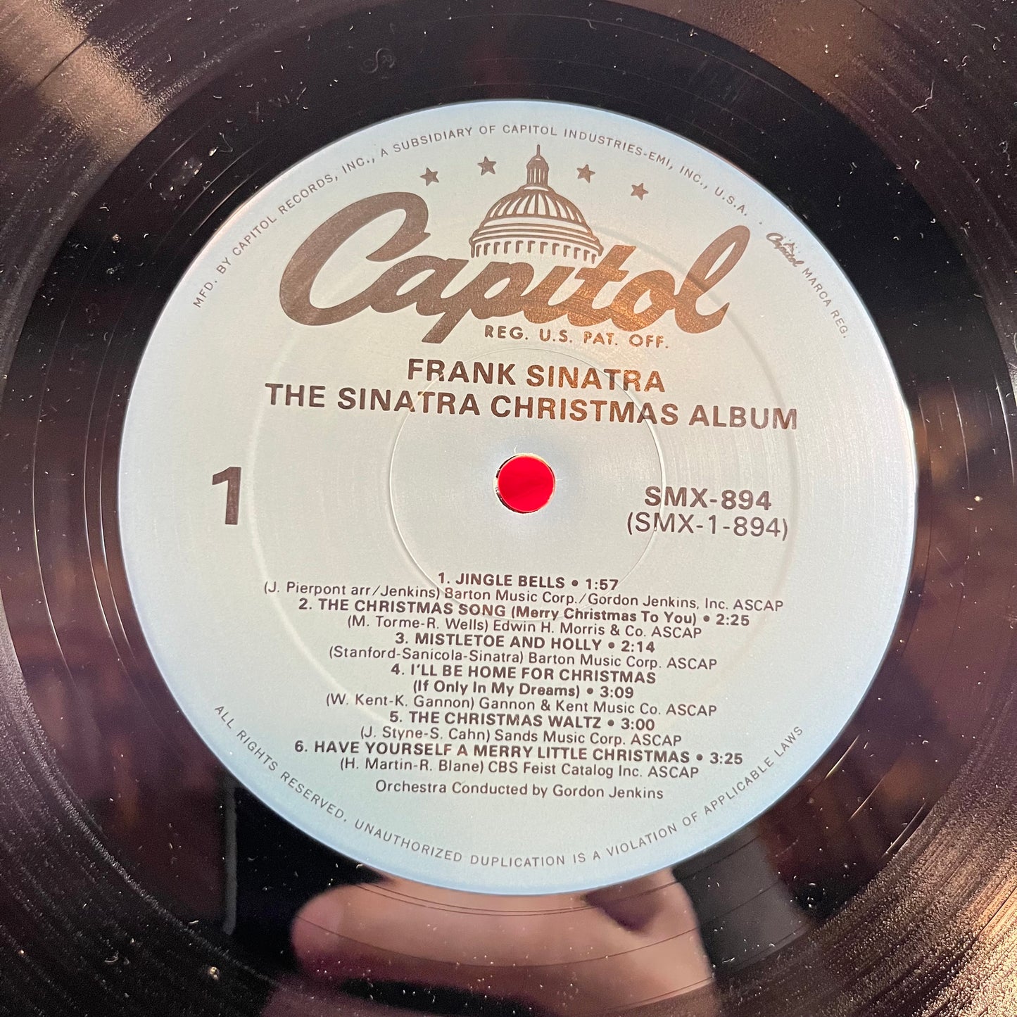 The Sinatra Christmas Album (VINYL) | Near Mint (NM) Near Mint- (NM-) - HOLIDAY / USED *NEAR MINT*