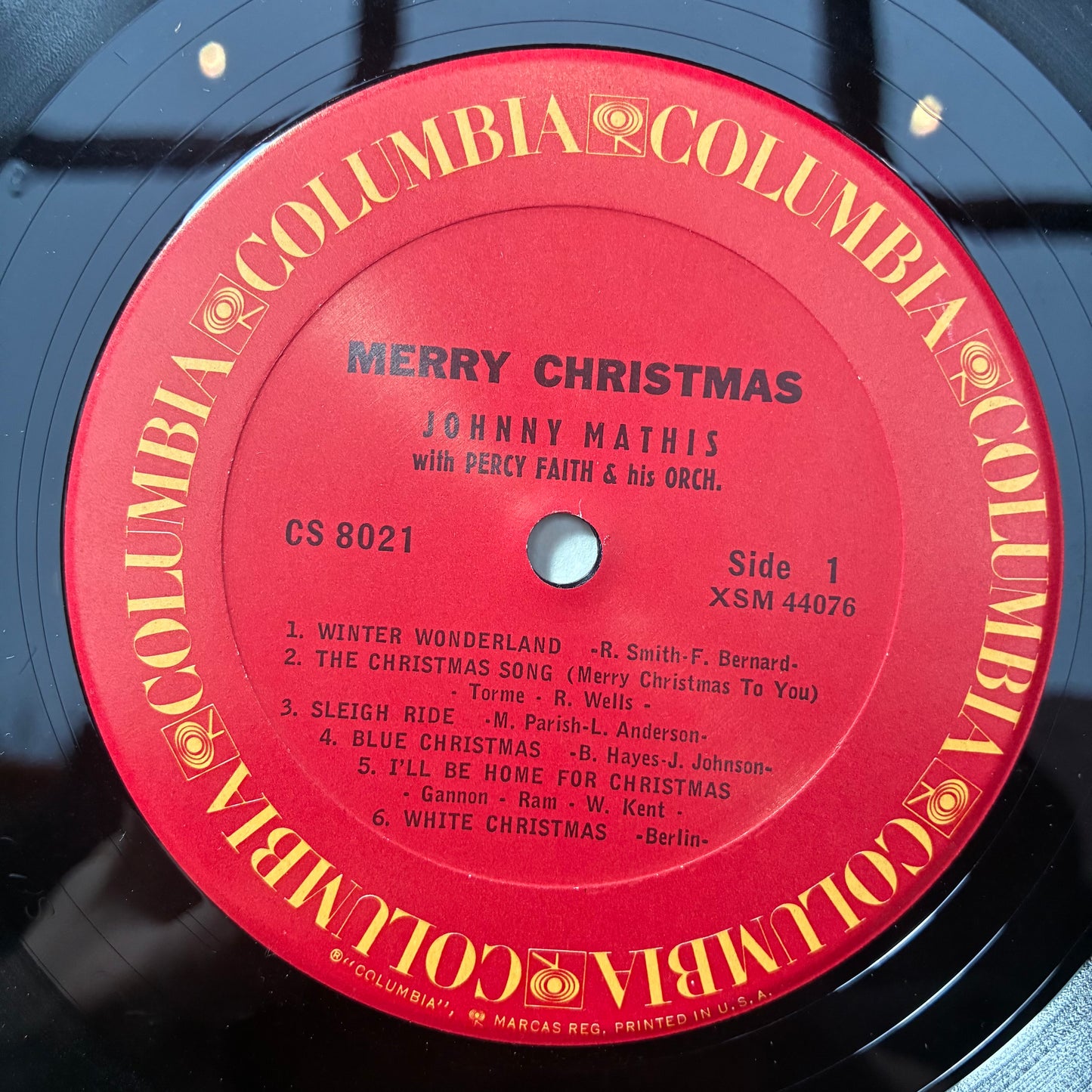 Merry Christmas (VINYL) | Very Good Plus (VG+) Very Good Plus (VG+) - HOLIDAY / USED *VERY GOOD+*