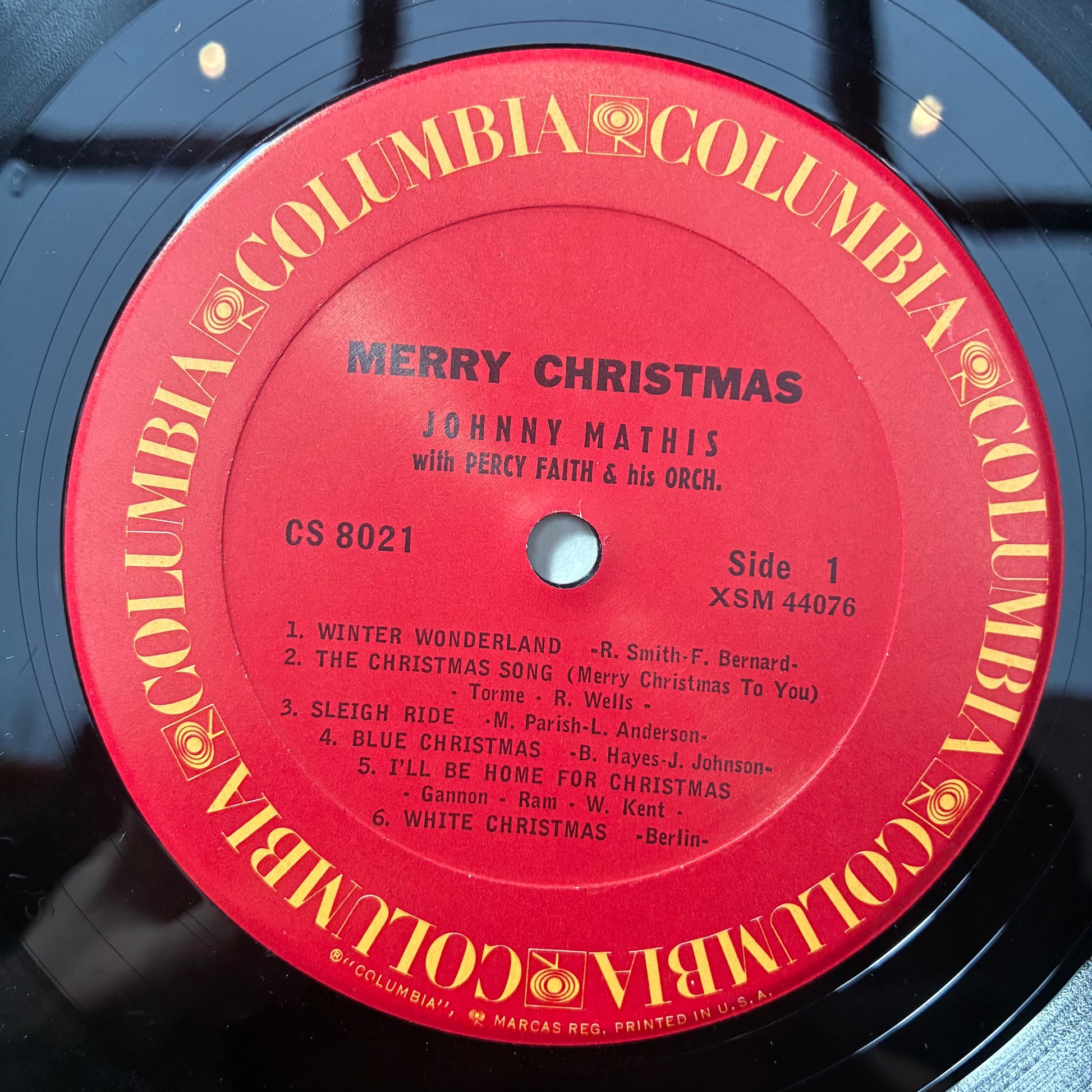 Merry Christmas (VINYL) | Very Good Plus (VG+) Very Good Plus (VG+) - HOLIDAY / USED *VERY GOOD+*