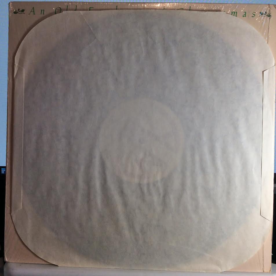 An Old-Fashioned Christmas (VINYL) | Very Good Plus (VG+) Near Mint (NM) - HOLIDAY / USED *VERY GOOD+*