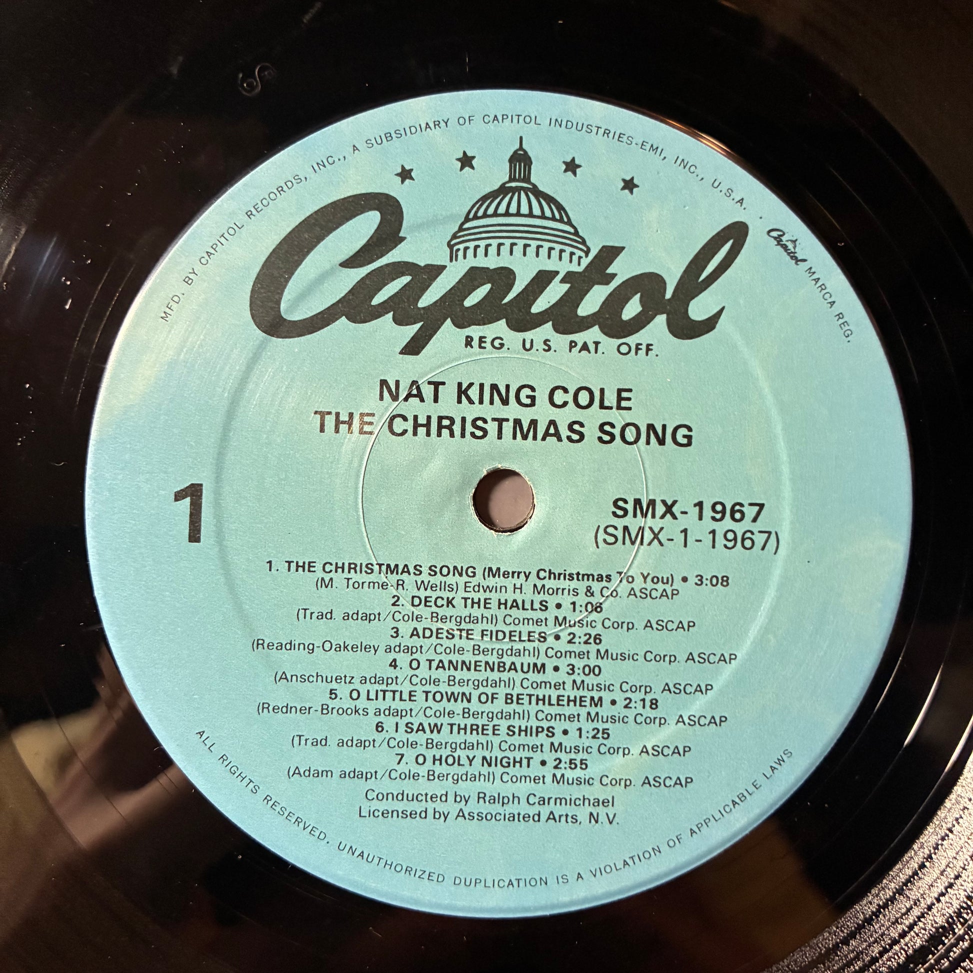 The Christmas Song (VINYL) | Very Good Plus (VG+) Very Good Plus (VG+) - HOLIDAY / USED *VERY GOOD++*