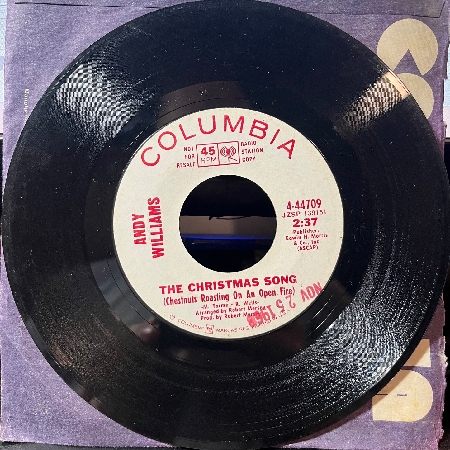 It's The Most Wonderful Time Of The Year / The Christmas Song (Chestnuts Roasting On An Open Fire) (7" VINYL) | Very Good (VG) Generic - HOLIDAY / USED *VERY GOOD*