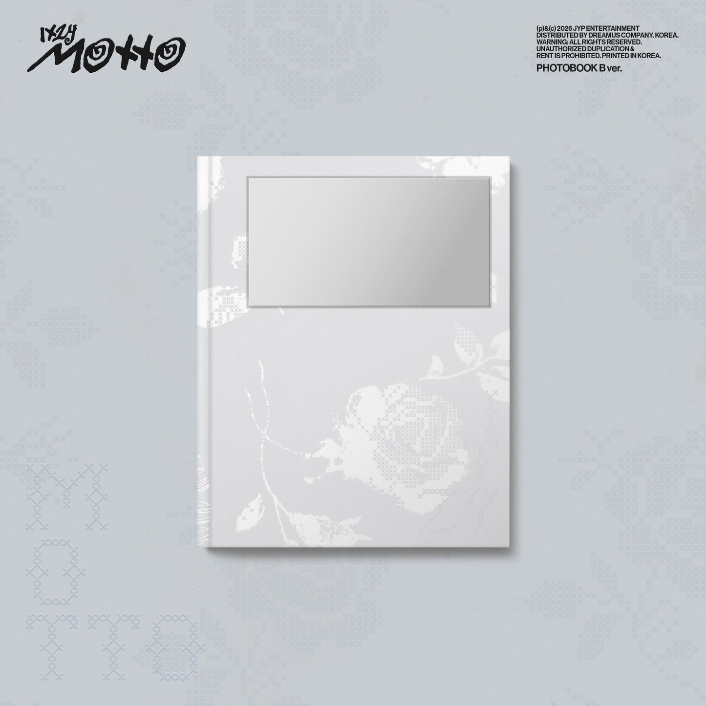 Motto [Photobook B Ver.] |