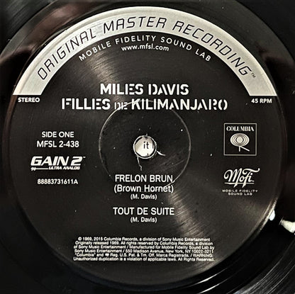 Filles De Kilimanjaro *2023* | Mint (M) Mint (M)