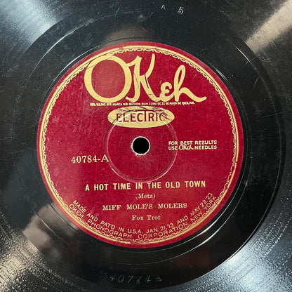 A Hot Time In The Old Town / The Darktown Strutters' Ball (10" 78RPM) | Very Good (VG) Generic - JAZZ / USED *VERY GOOD*